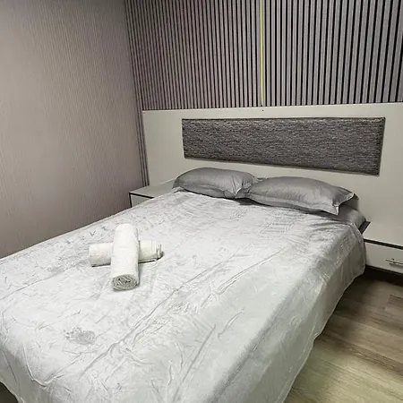 Alice House Konukevi Köstence