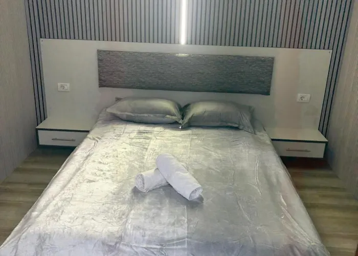 Alice House Konukevi Köstence